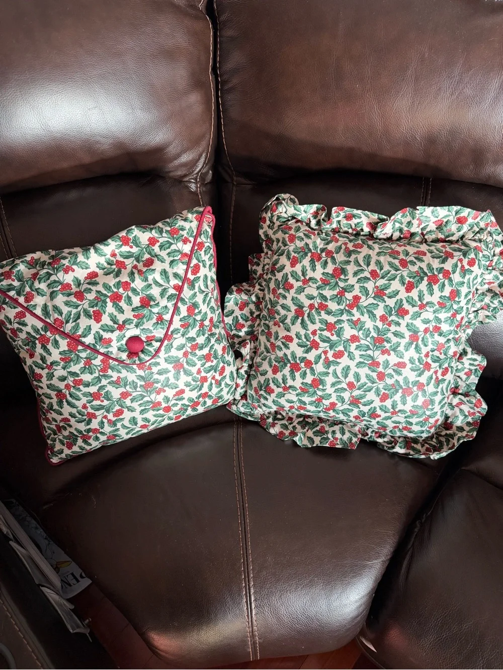 Longaberger Holiday Holly Print Throw Pillow Covers - Red & Green